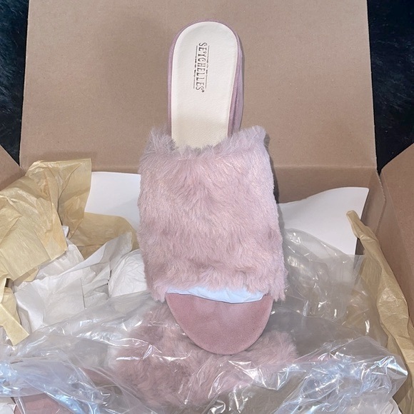 Seychelles Limited Edition Soft Pink Faux Fur & Suede Adapt Sandles SZ 10 NWTIB - Picture 7 of 7